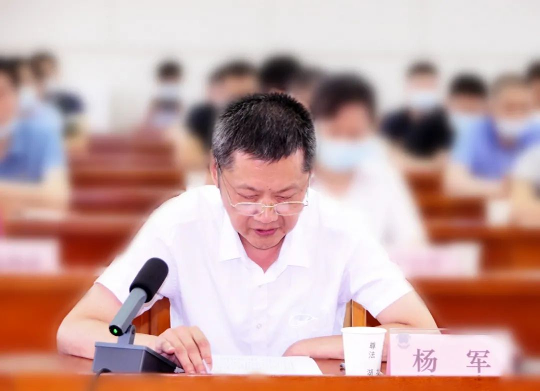 龚举文寄语全省系统退役军人